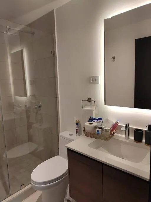 Hermoso Apartamento Nuevo En Zona 10! Guatemala City Apartment